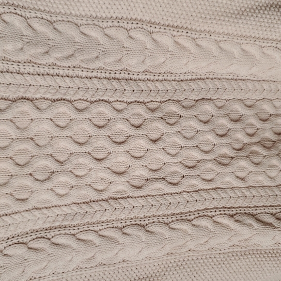 Blush pink GAP cable knit sweater in size XL, 100% cotton - Picture 4 of 8